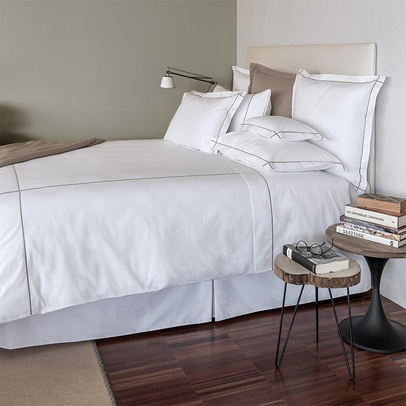 Elegant Broidered Hotel Liberdding Cotton blanc Sateen 300TC