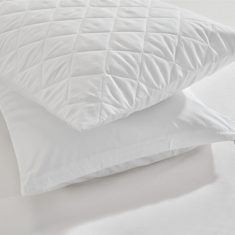 Protecteur d'oreiller en microfibre hôtel en microfibre à fermeture à glissière 100gsm Protecteur